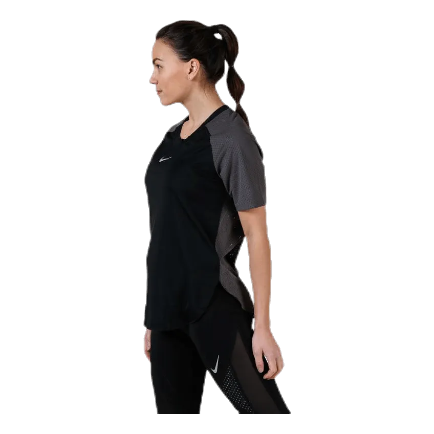 City Sleek Top SS Cool Black/Grey