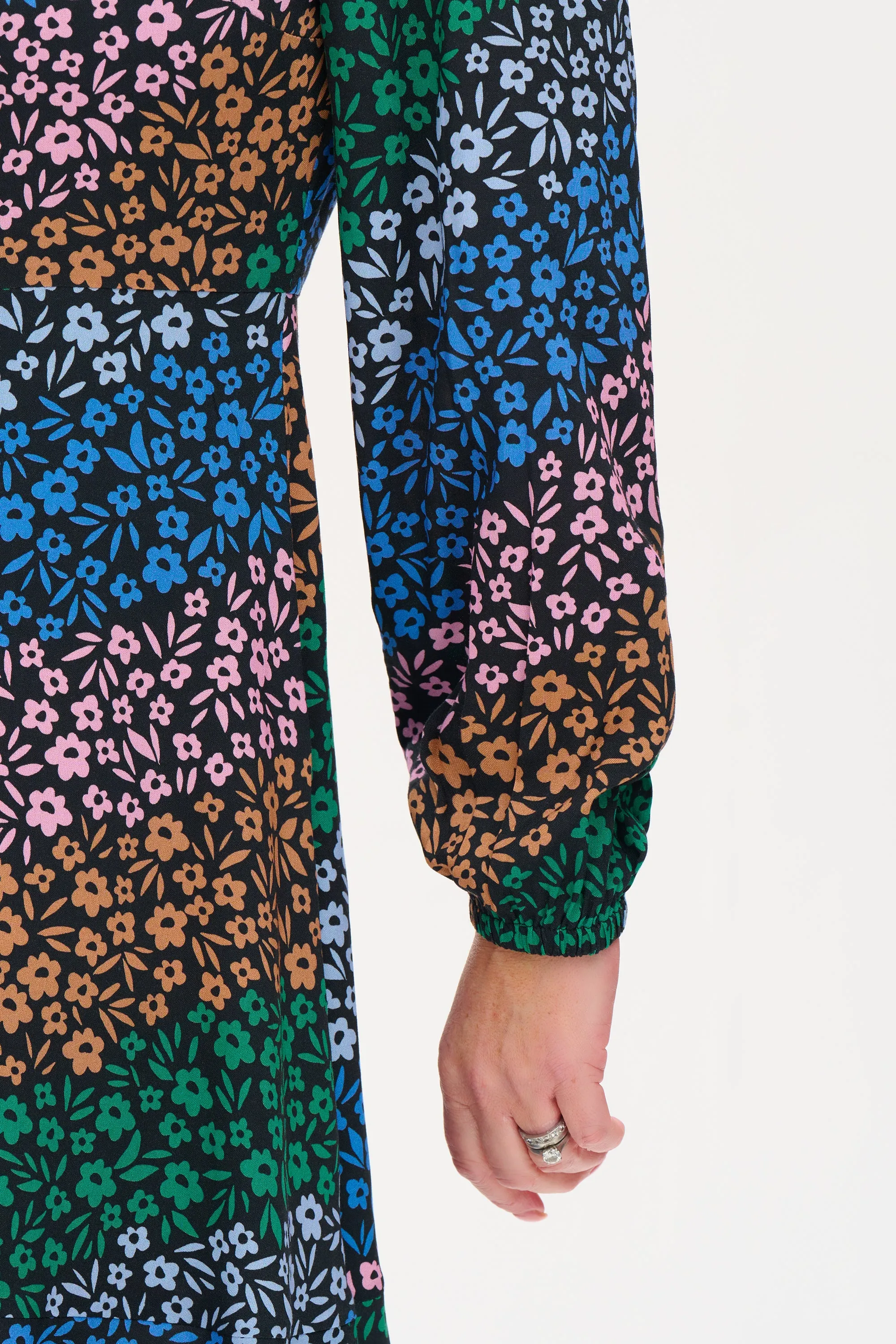 Juliette Dress - Multi, Cascading Daisies