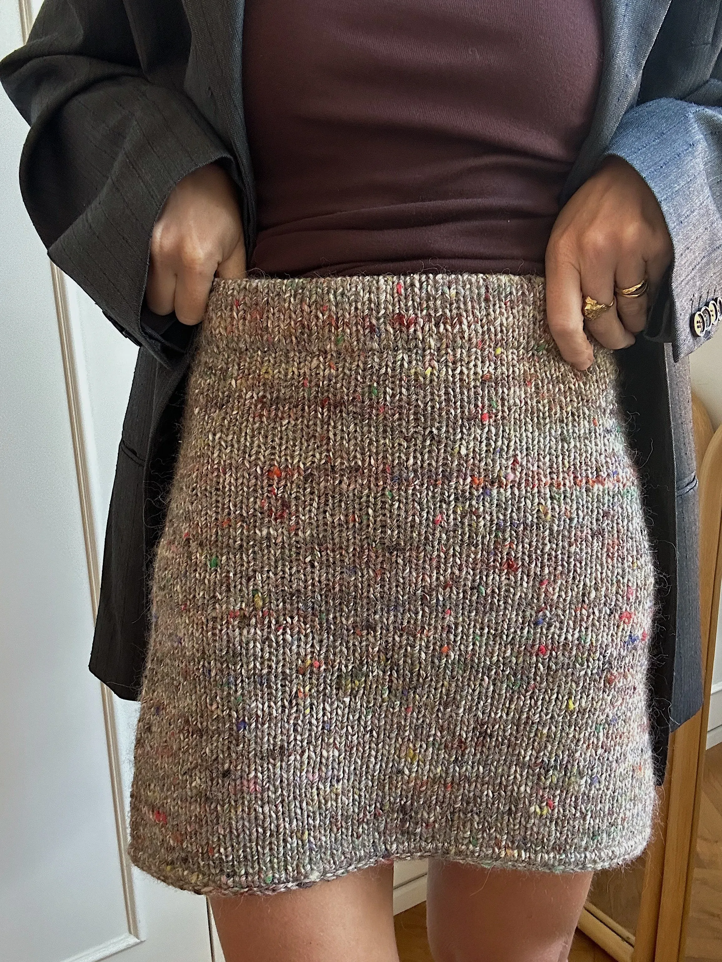 Skirt No. 1 - ENGLISH