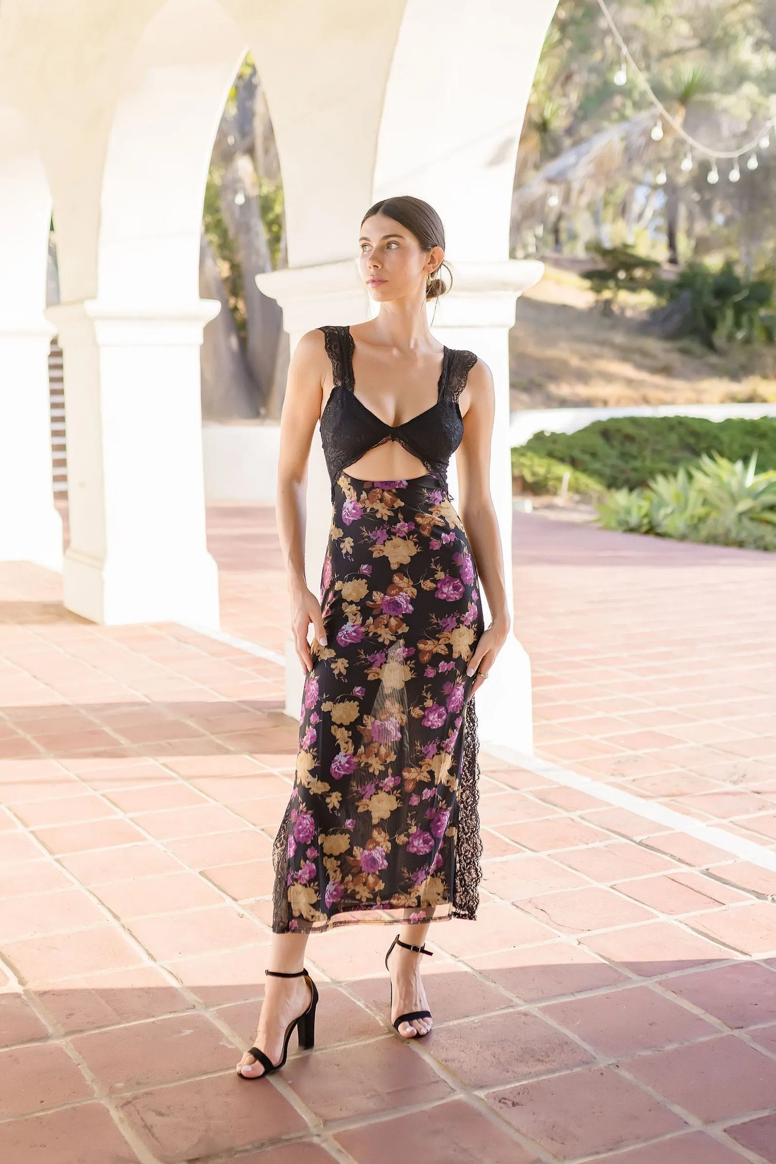 Wilder Floral Print Lace Trim  Maxi Dress Black